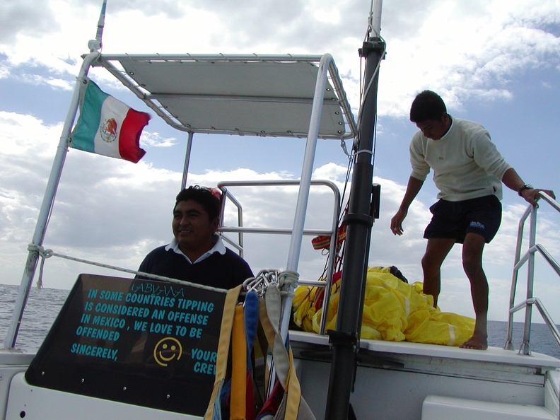 Enrique_Sergio_on_parasailing_boat_2.jpg
